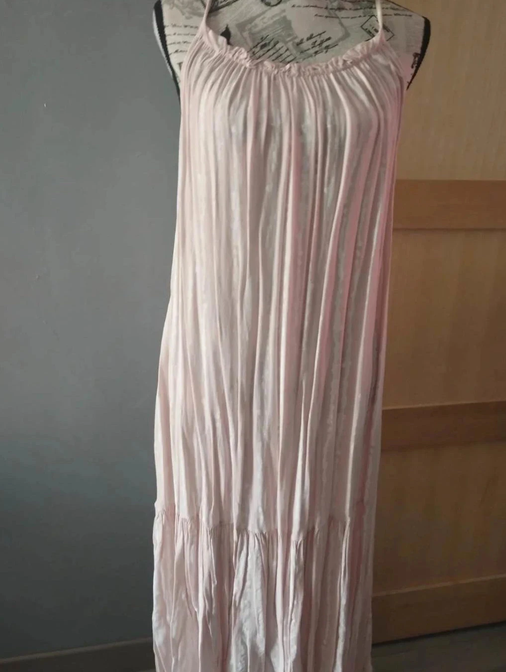 Lichtroze/witte lange jurk met schouderbanden, one size, Made in Italy – photo 2